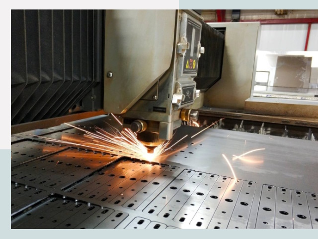 Лазерная резка металла в Смоленске от 615 руб.